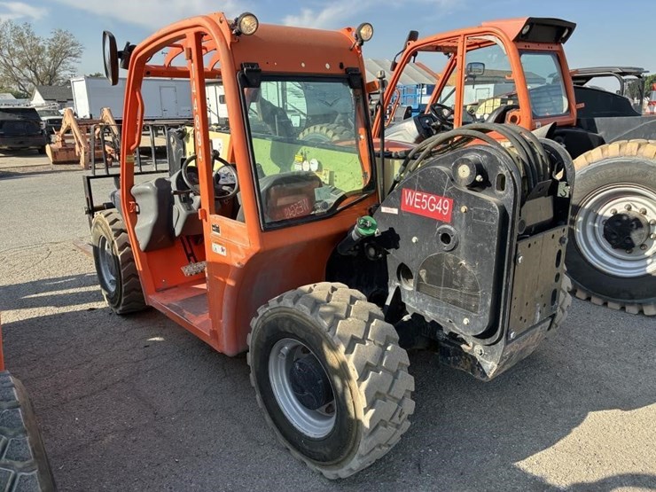 2015-jlg-g5-18a-image-4