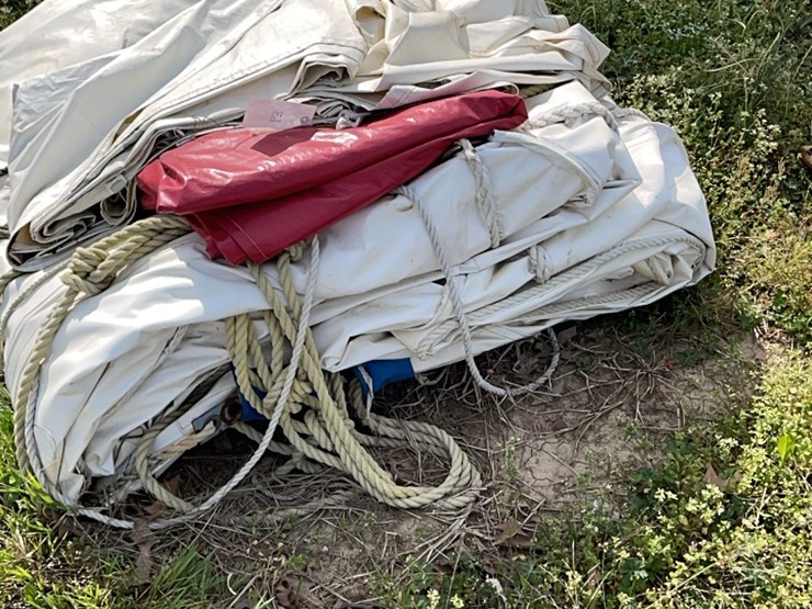 20x40-event-tent-with-poles-image-2