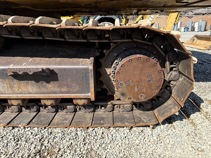 2011-caterpillar-336e-image-74