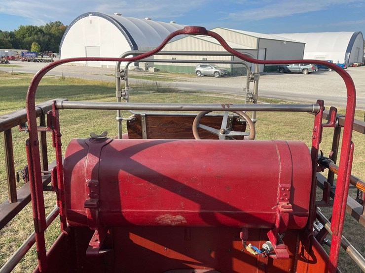 1917-american-la-france-firetruck-image-28