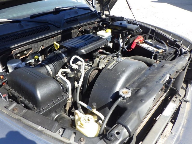 2011-dodge-dakota-image-11