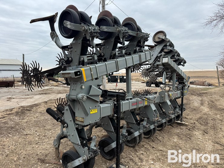 hinkier-6000-12r30"-cultivator-image-18