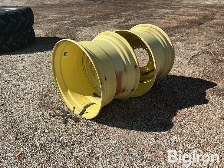 john-deere-32-image-5