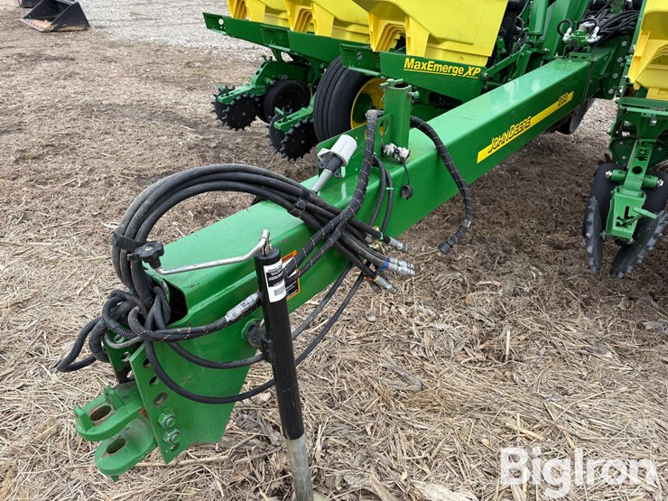 2010-john-deere-1760-image-13