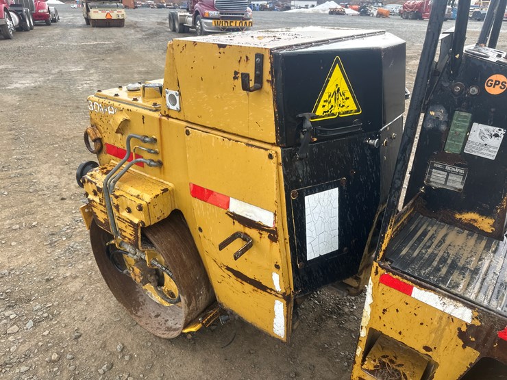 massey-ferguson-8-image-12