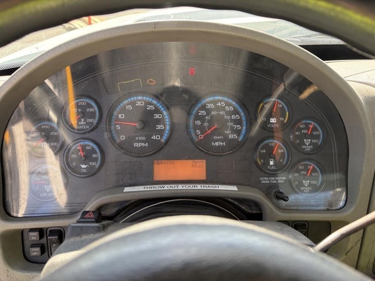 2012-international-workstar-7400-image-17