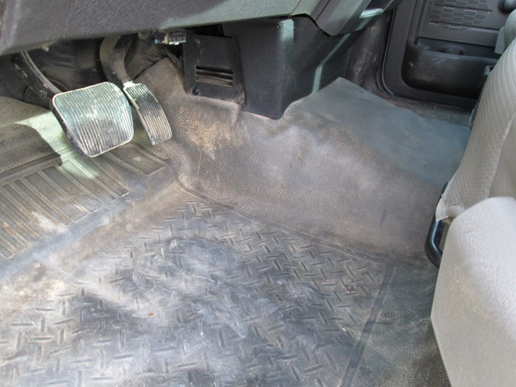 2010-ford-f150-image-27