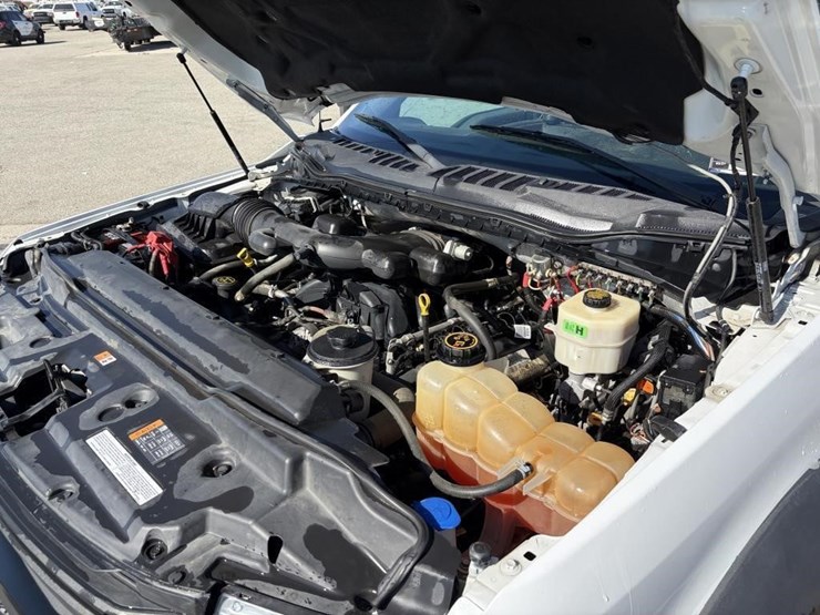 2017-ford-f550-image-7