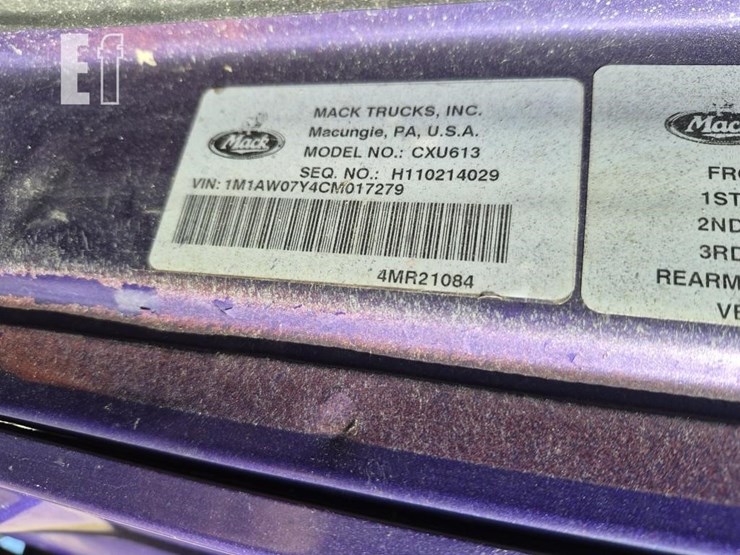 2012-mack-pinnacle-cxu613-image-15