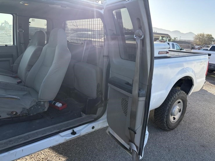 2008-ford-f350-image-19