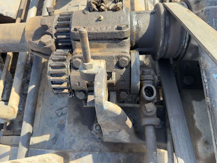 1910-advance-rumely-steam-traction-engine-image-35