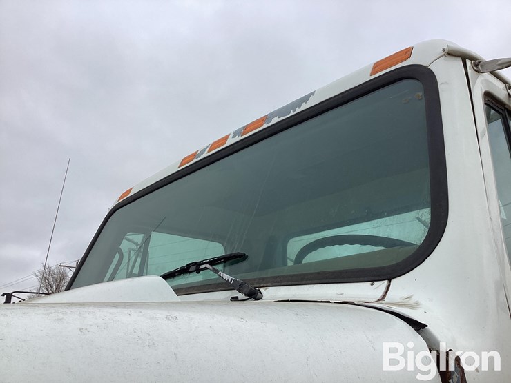 1997-international-2554-image-12