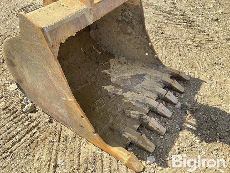 1997-deere-490e-image-9