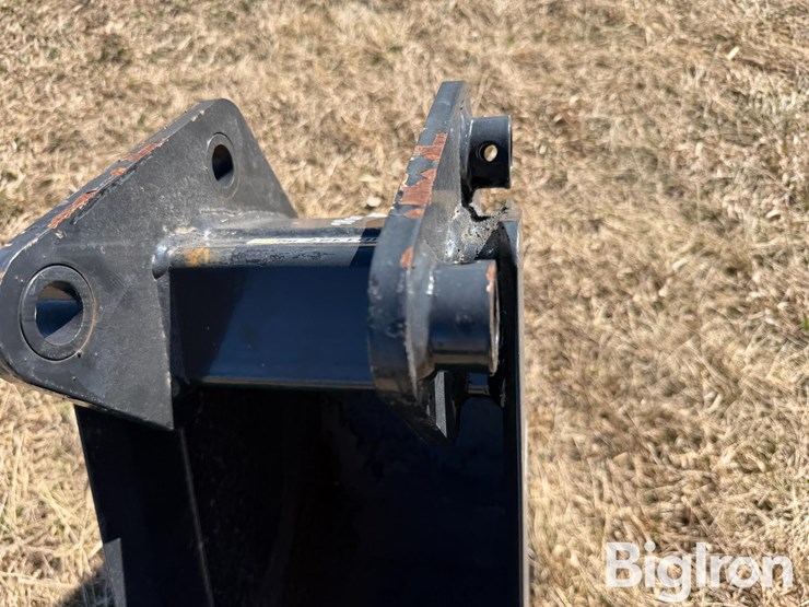 9"-mini-excavator-bucket-image-11