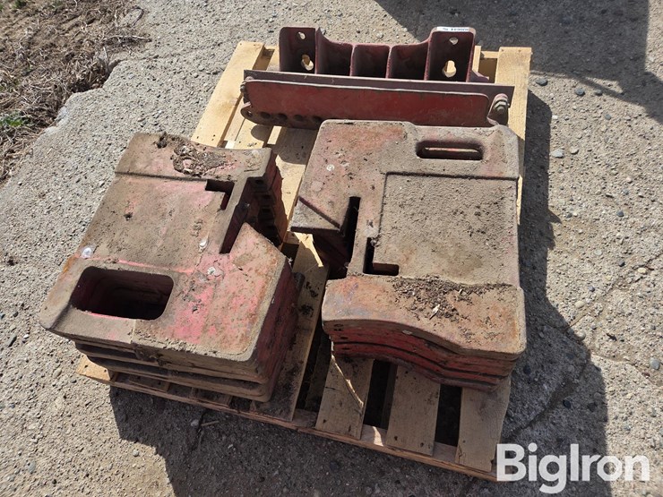international-front-tractor-weights-image-4