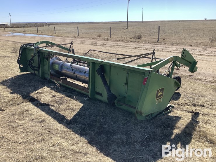 john-deere-216-image-5