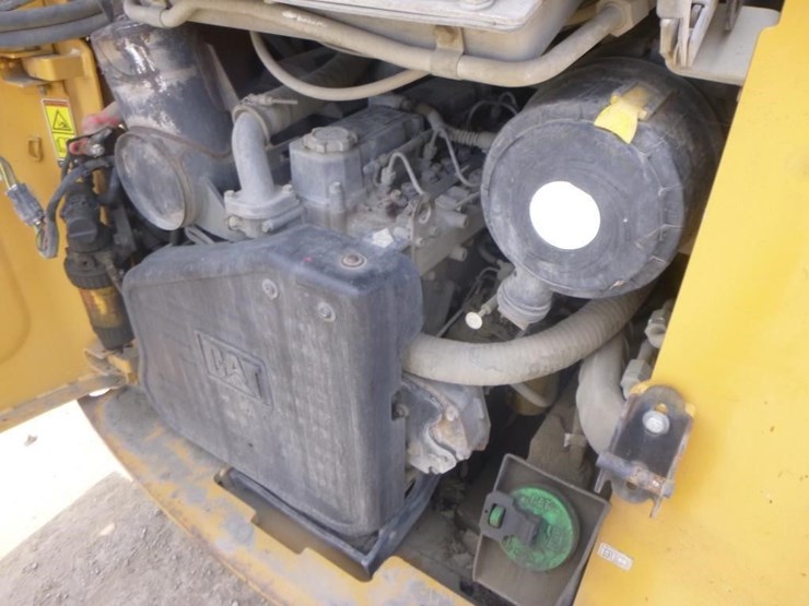 2009-caterpillar-246c-image-25