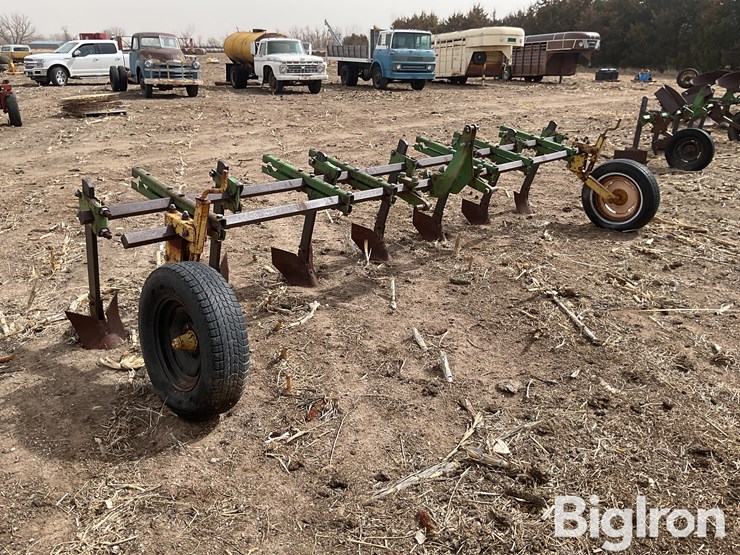 john-deere-7-image-3