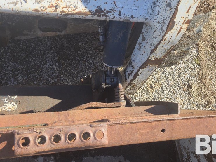 2004-bobcat-s175-image-15