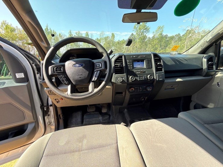 2019-ford-f150-xl-image-15