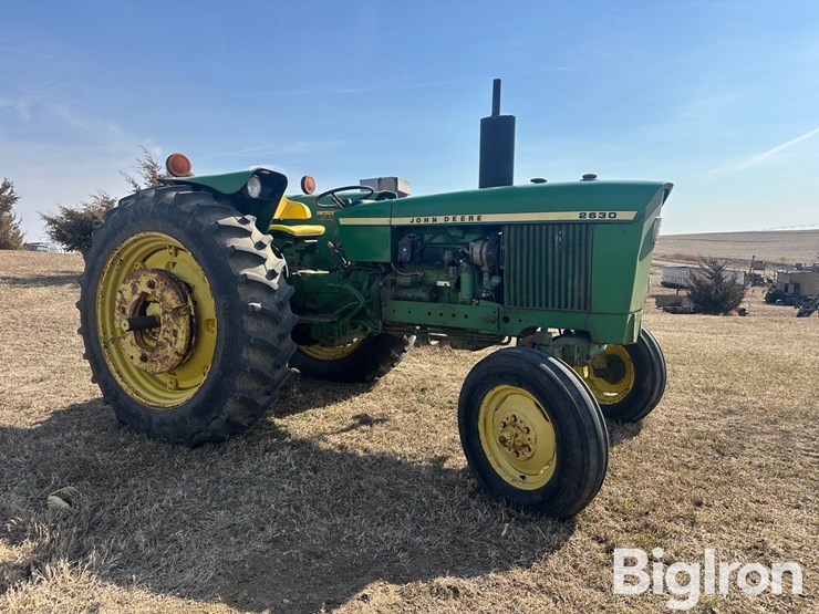 john-deere-2630-image-3