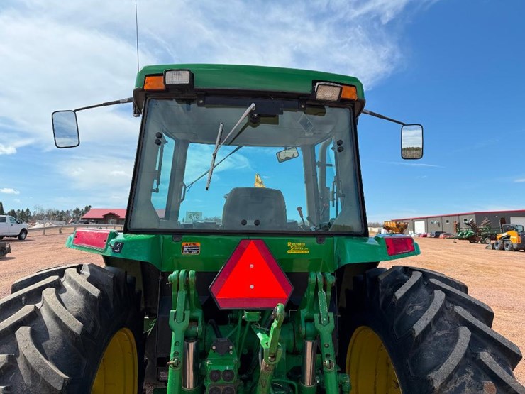 john-deere-7200-image-21