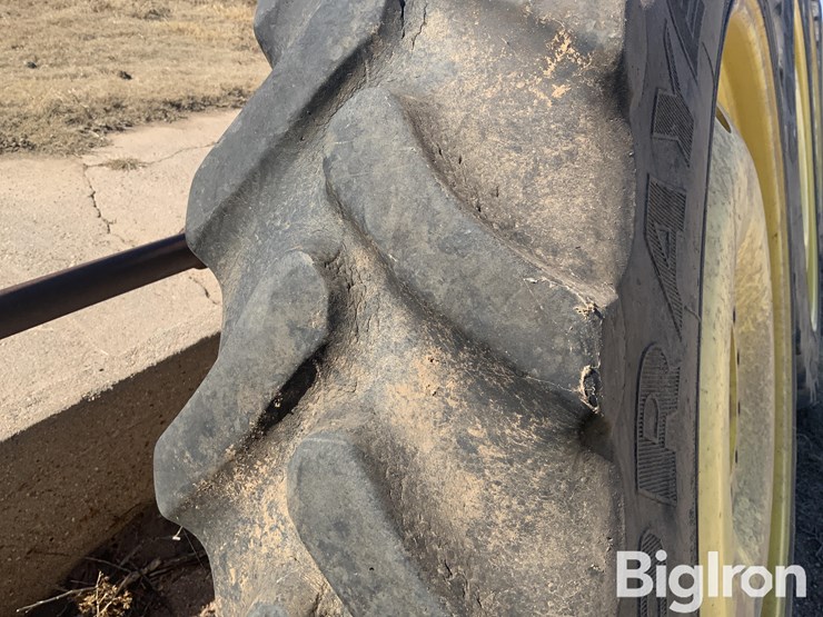 2013-john-deere-380-image-10