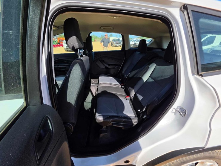 2019-ford-escape-image-5