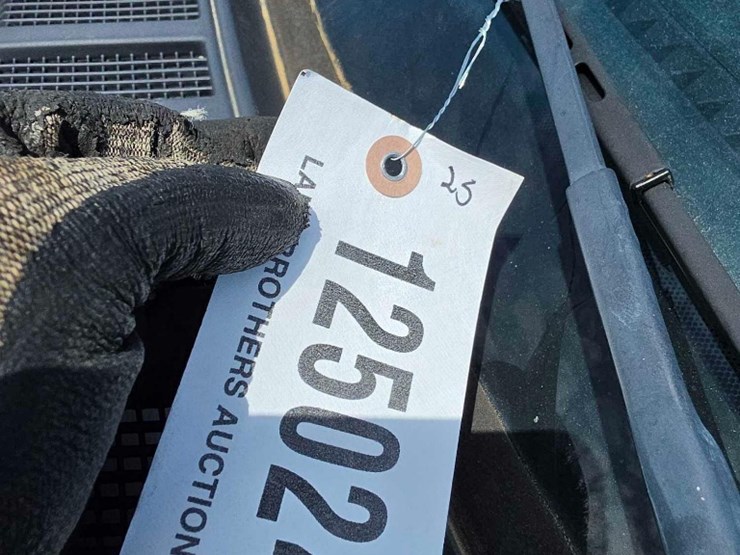 2019-ford-f150-xl-image-15