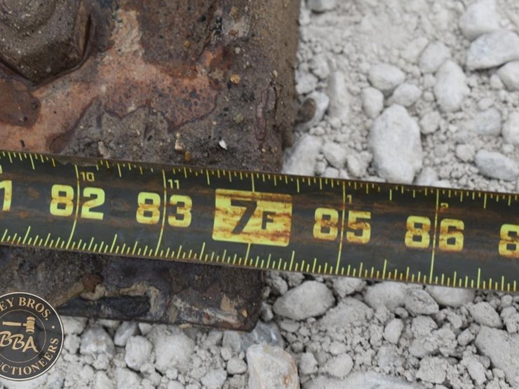 2023-deere-333g-image-13