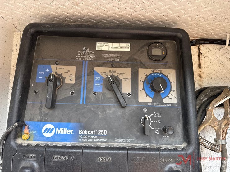 peterbiltpb337-service-truck-image-50