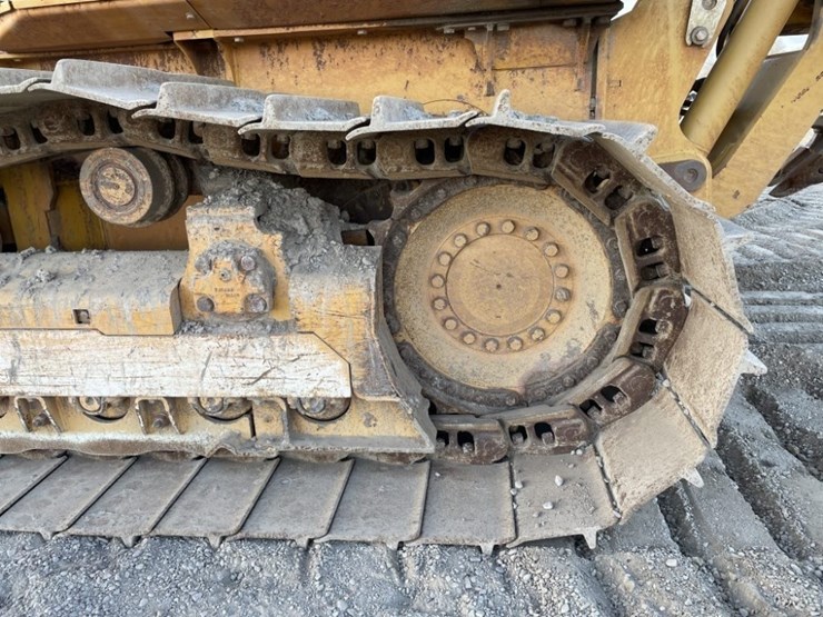 2013-deere-700k-lgp-image-17