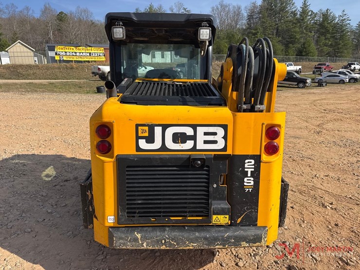 2023-jcb-2ts-7t-image-10