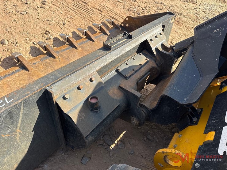 2023-jcb-2ts-7t-image-7