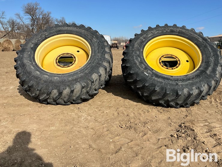 john-deere-4830-image-2