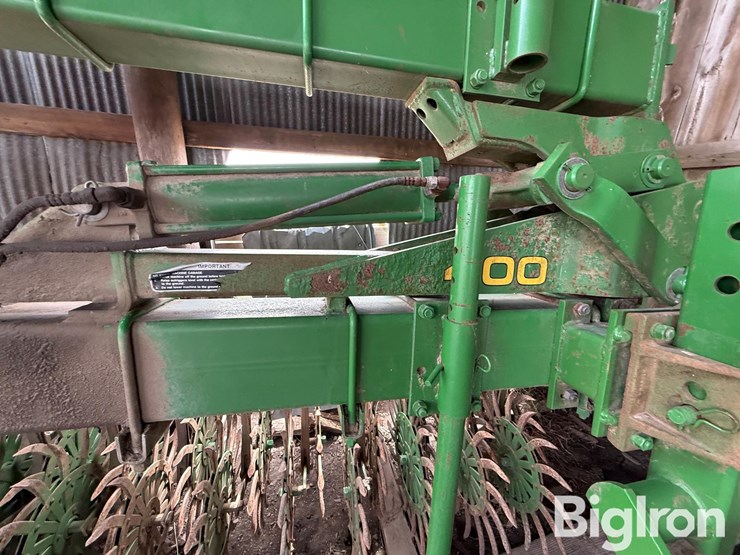 john-deere-400-image-14