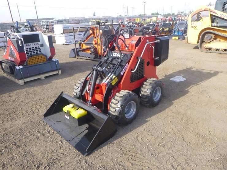 2026-sdlool-323w-skid-steer-loader-image-1