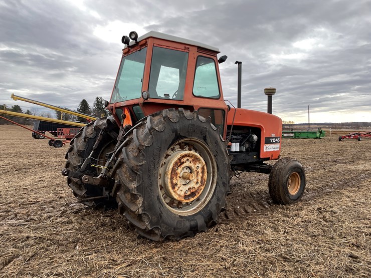 allis-chalmers-7045-image-3