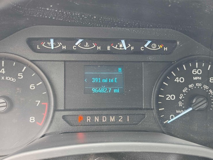 2018-ford-f150-xl-image-11