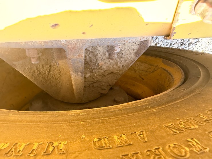 volvo-mc90b-image-13