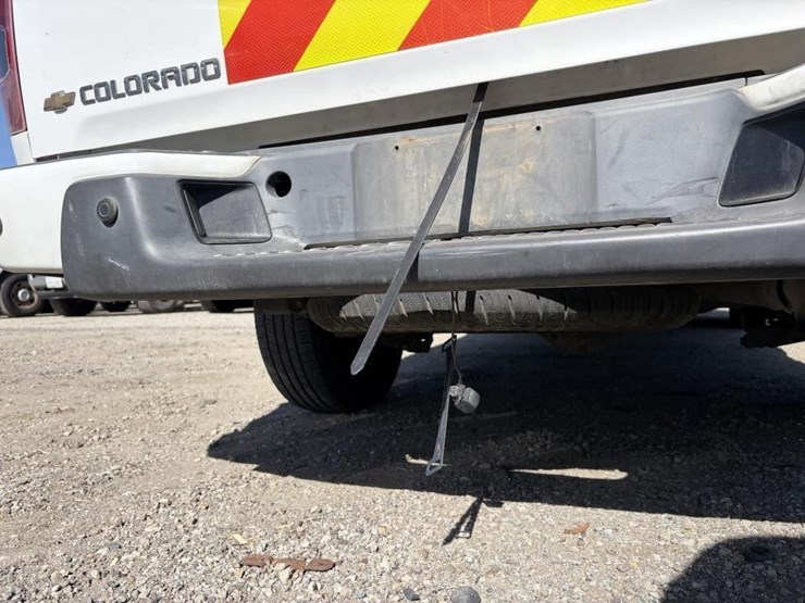 2011-chevrolet-colorado-image-34