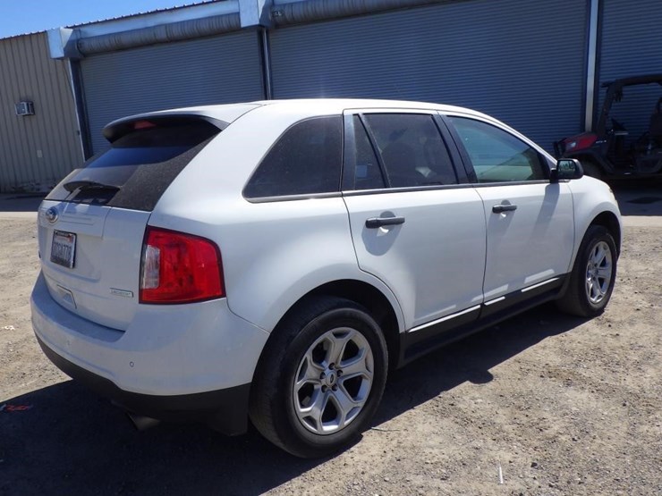 2013-ford-edge-image-3