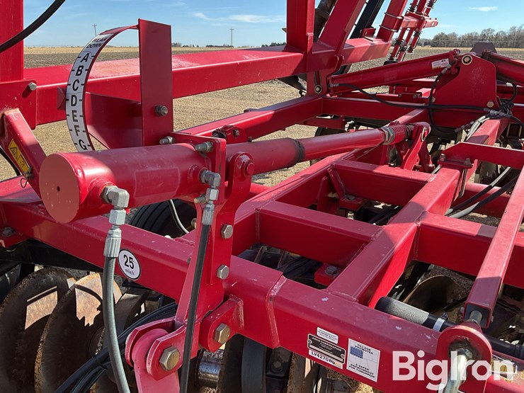 2011-sunflower-1435-image-10