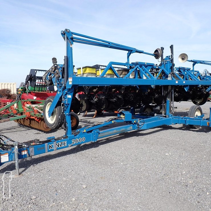 KINZE 2600