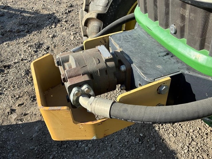 2004-john-deere-6420-image-14