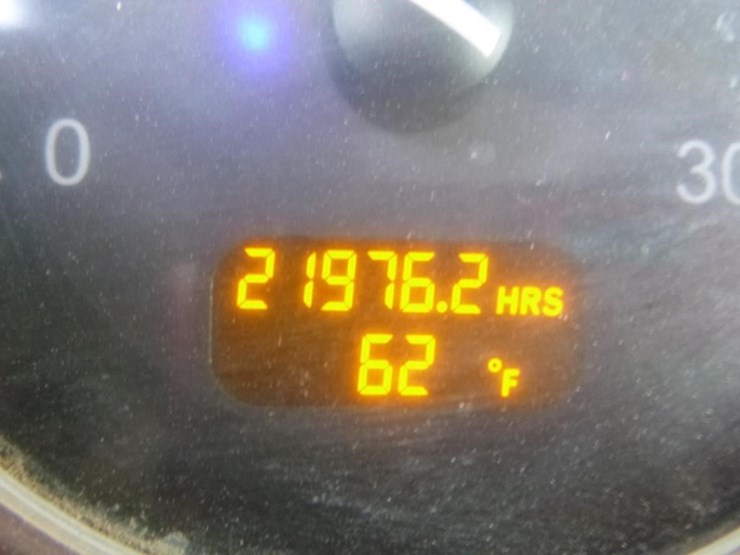 2014-peterbilt-388-image-32