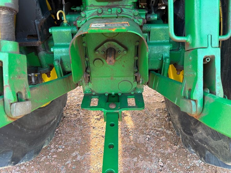 john-deere-3033r-image-21