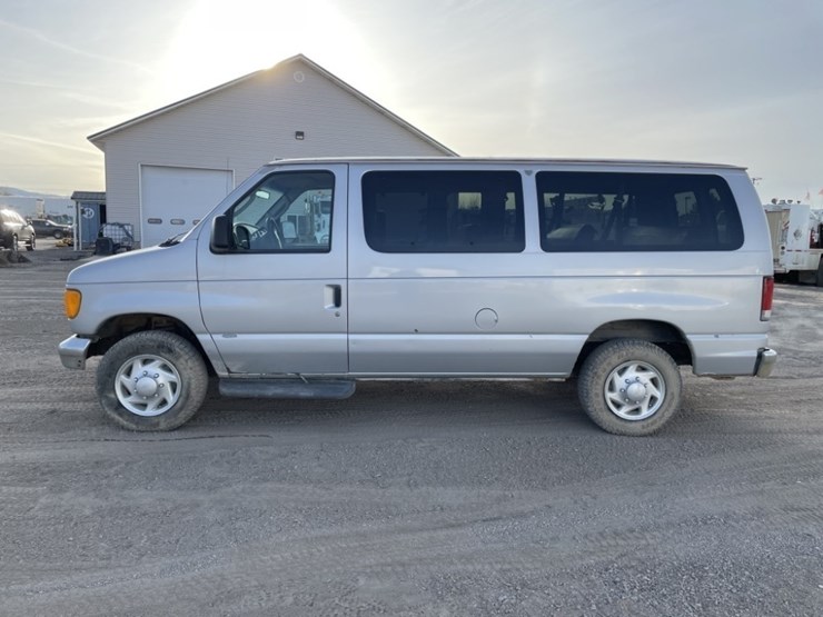 2006-ford-e350-xl-sd-image-2