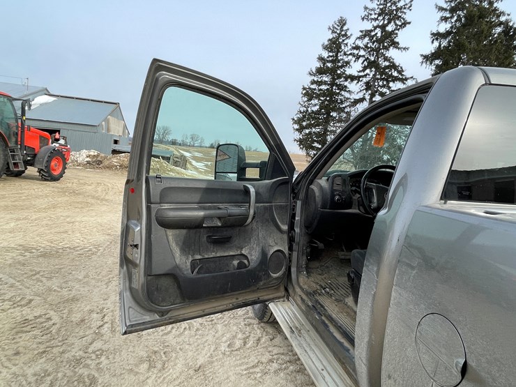2007-chevrolet-silverado-3500-image-24