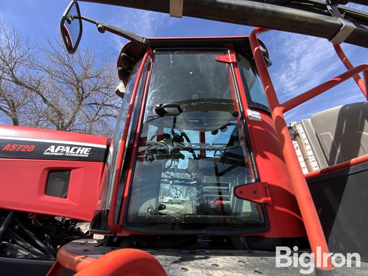 2012-apache-as720-image-18